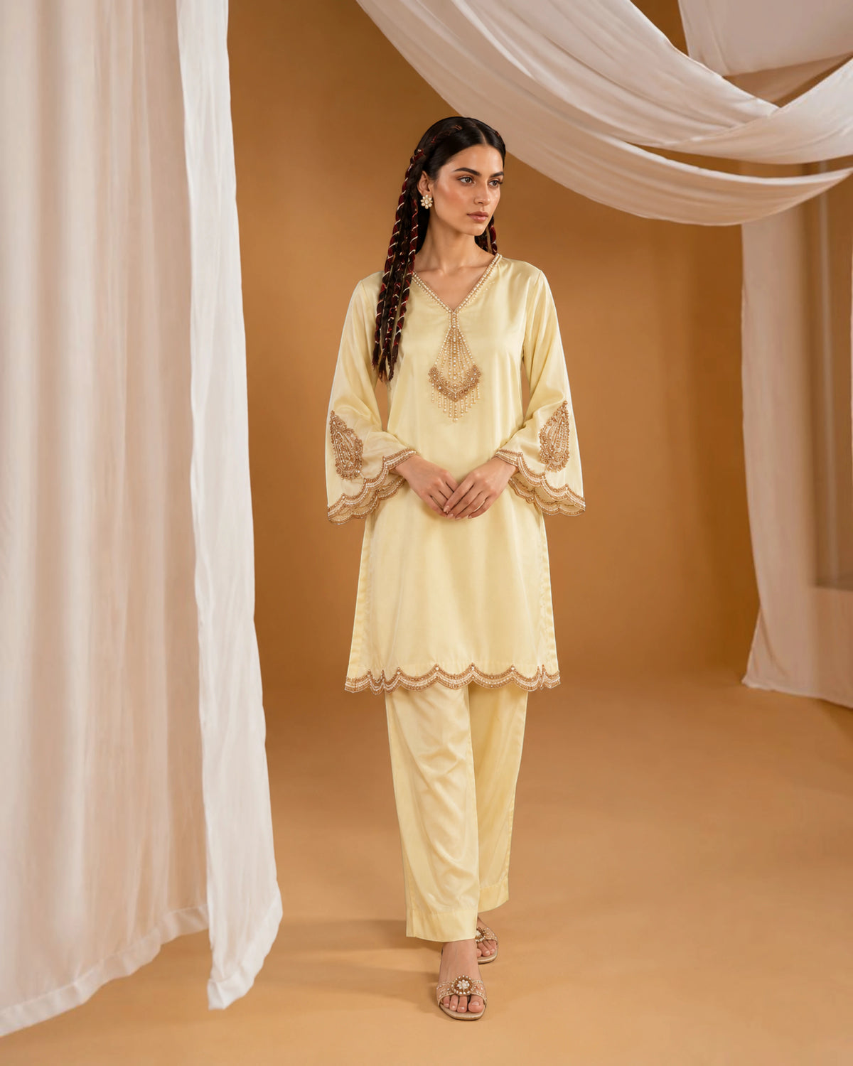 Maahir by Alakh Nagri – image 1