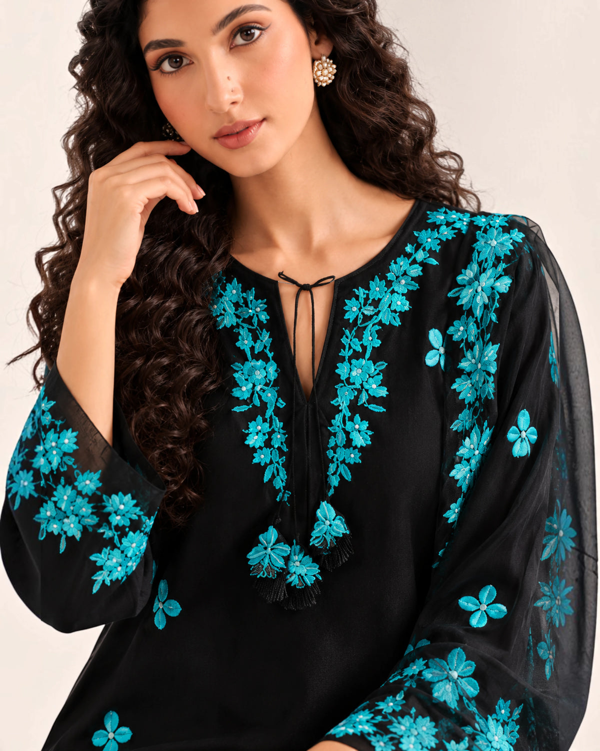Feroza by Alakh Nagri – image 2