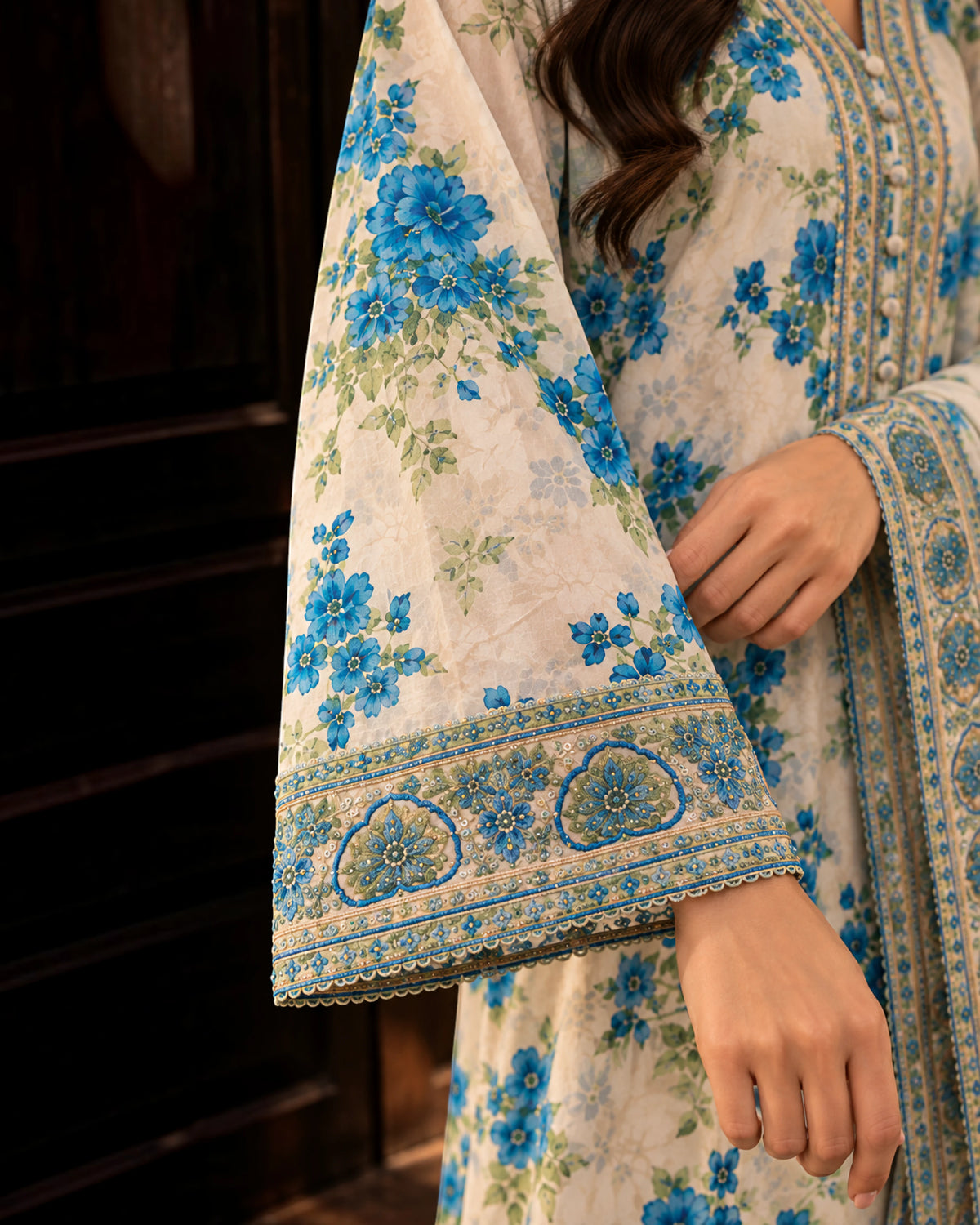 Baithak by Alakh Nagri – image 3